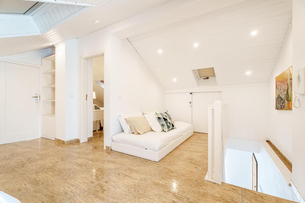 Charming Nazare Apartment-1 Minute To The Beach Luaran gambar