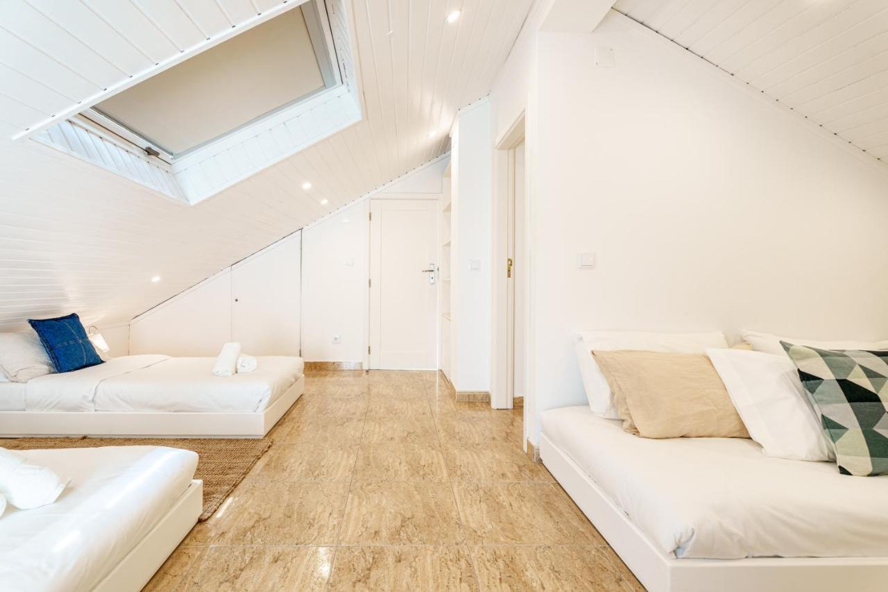 Charming Nazare Apartment-1 Minute To The Beach Luaran gambar