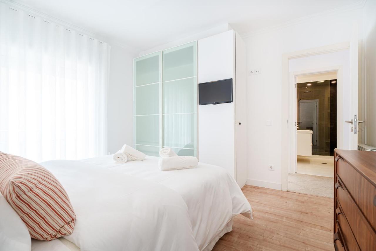 Charming Nazare Apartment-1 Minute To The Beach Luaran gambar